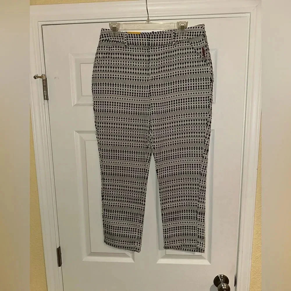 NWT-Women’s Meronq Ankle Pants. Size 8.